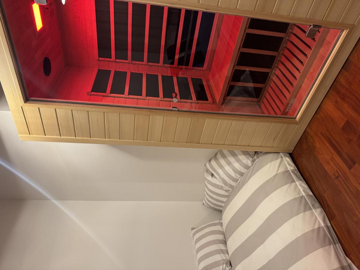 Deluxe Studio met Queensize Bed