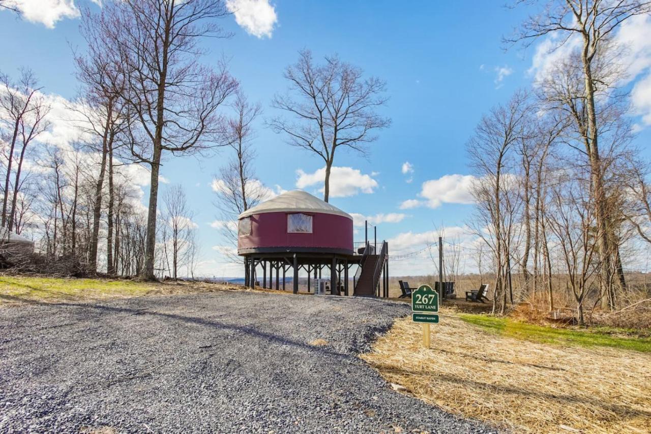Starlit Haven - Modern Yurt - B&B Reynoldsville