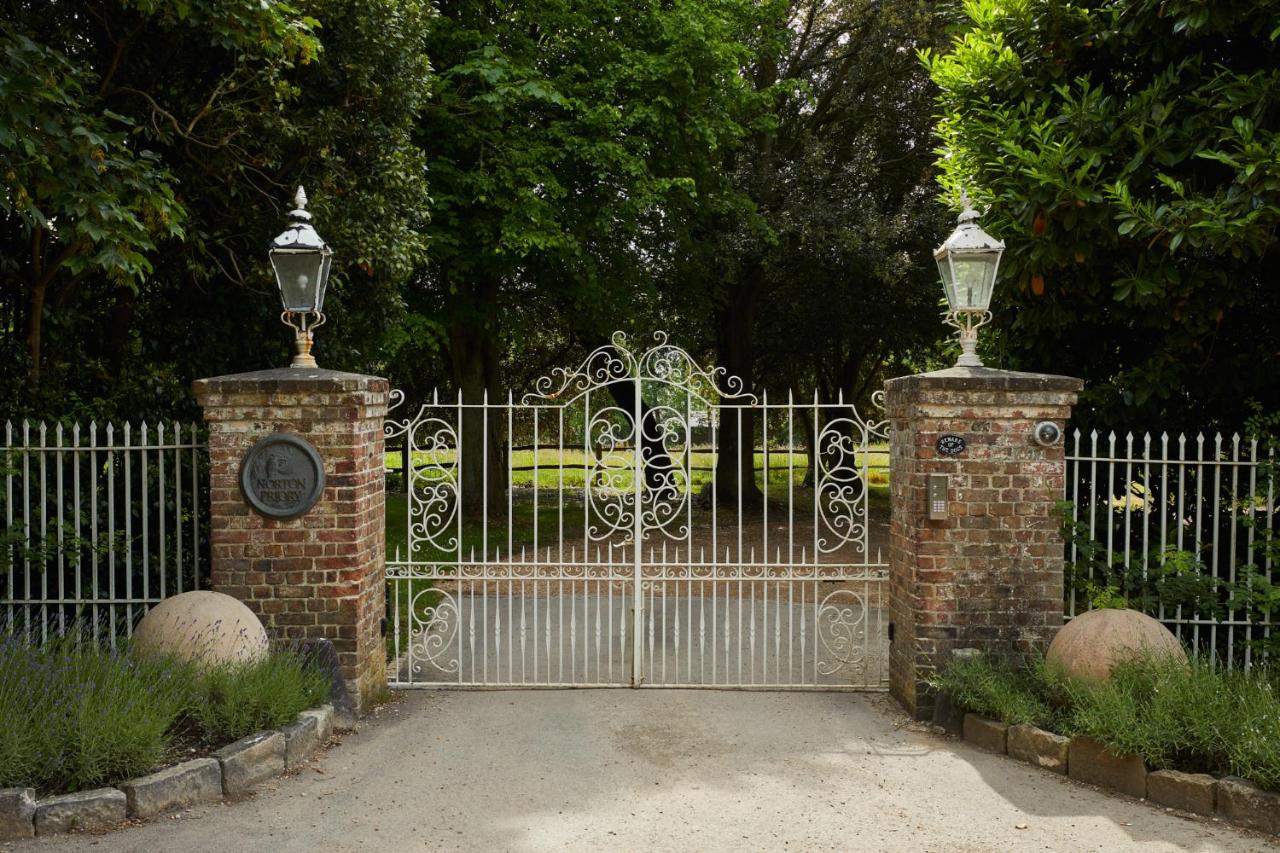 Priory Coach House - Chambres d'hôtes Chichester