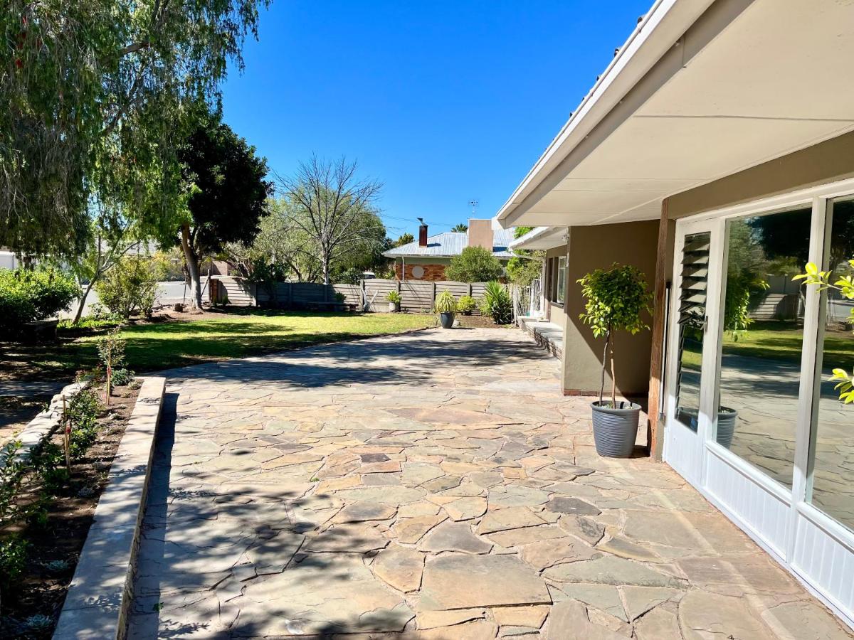 Karoo Velvet - Bed and Breakfast Beaufort West