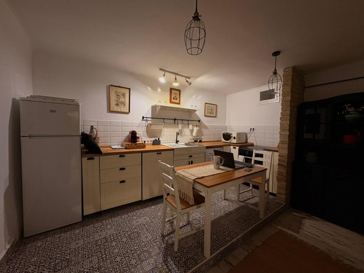 Míra Apartman - Chambres d’hôtes Gödöllő