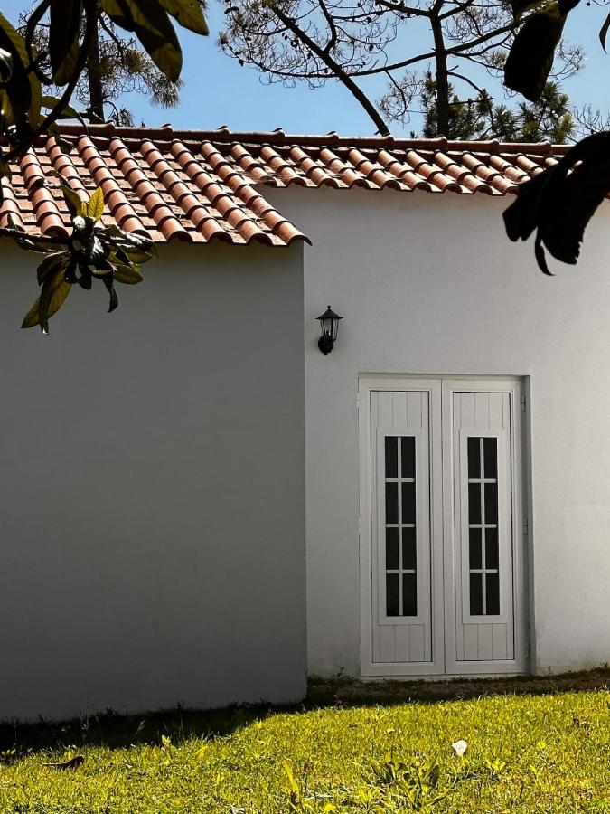 Mountain View 2 Bedroom Chalet - B&B Alcobaça