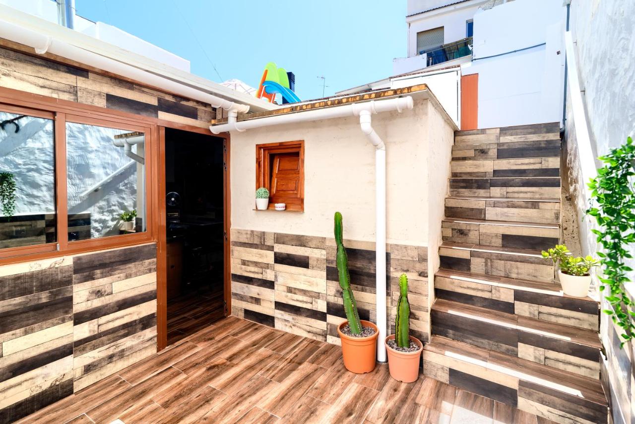 Cueva con chimenea a 20 minutos de Valencia - B&B Benaguasil