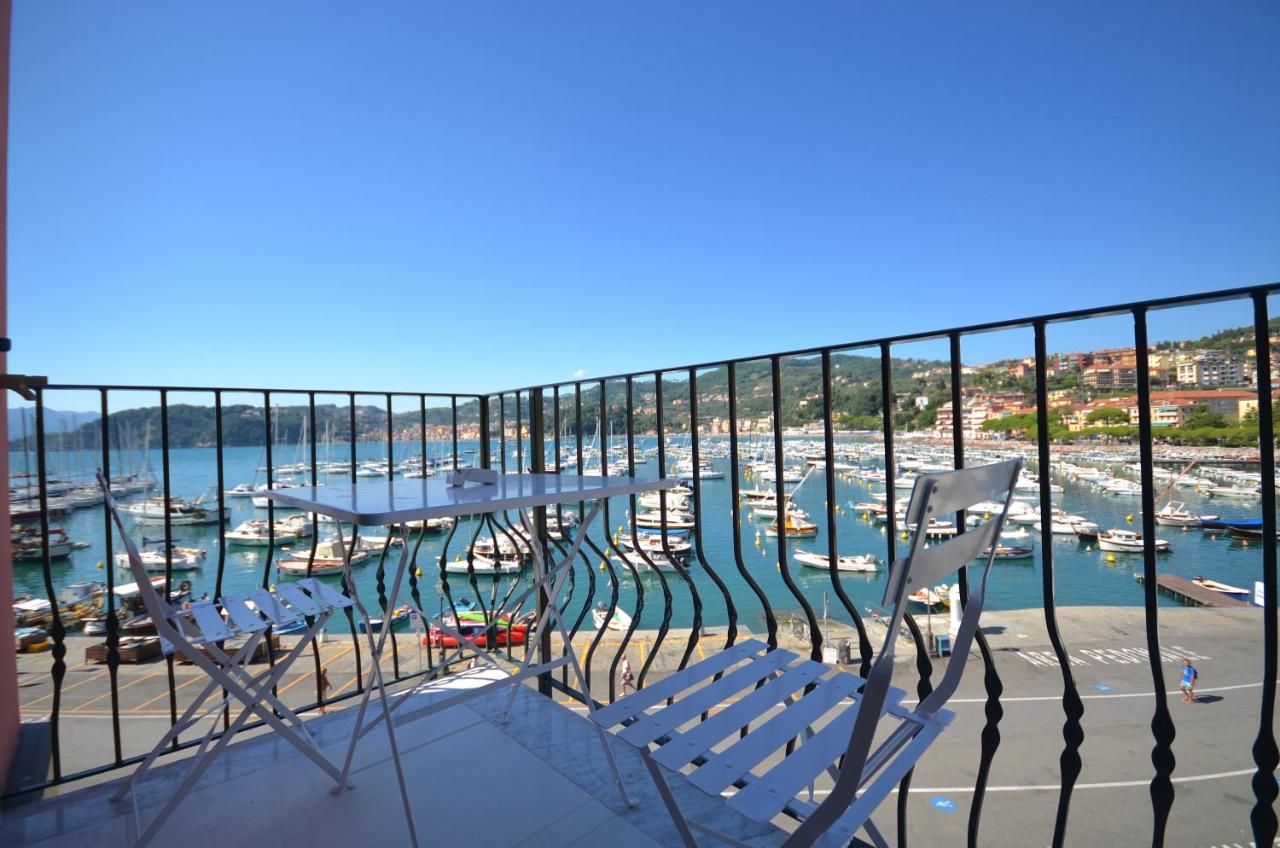 Deluxe Tweepersoonskamer met Balkon en Uitzicht op Zee