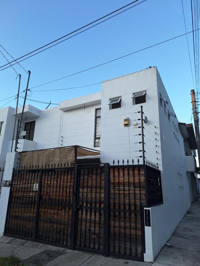 Casa Ana Victoria - B&B Morelia