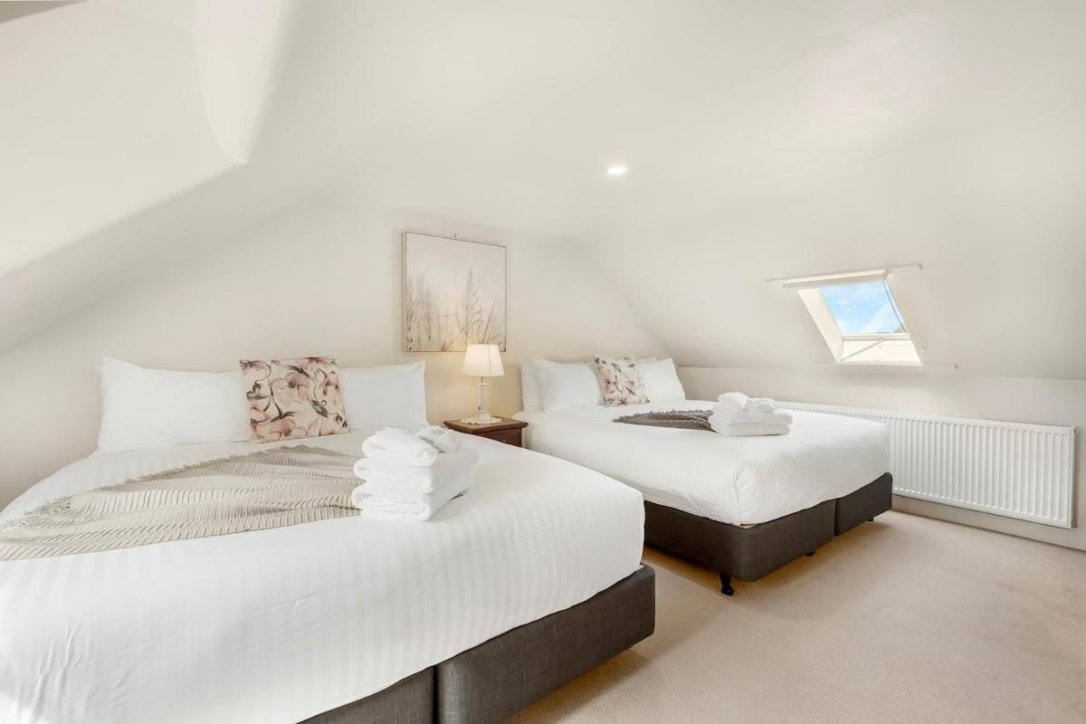 Hurst Cottage North Hobart x 6 - B&B Hobart