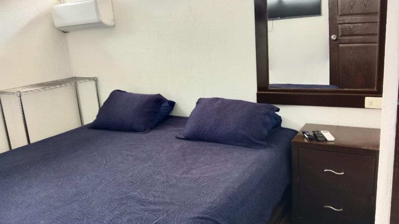 SUITE CLIMATIZADA Y EQUIPADA Zona Dorada Tuxtla - Bed and Breakfast Tuxtla Gutiérrez