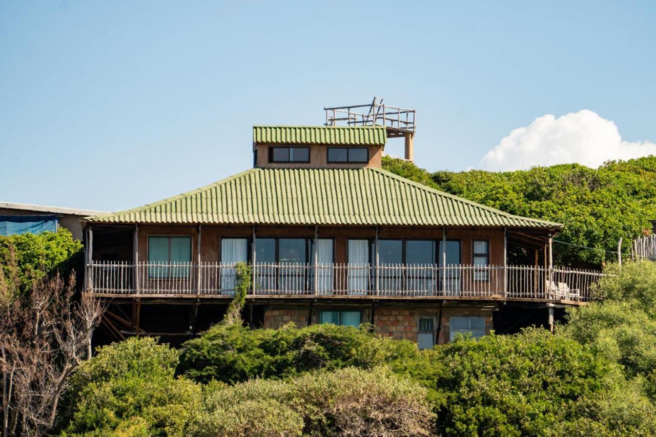 Tree House Villa - B&B Praia do Tofo