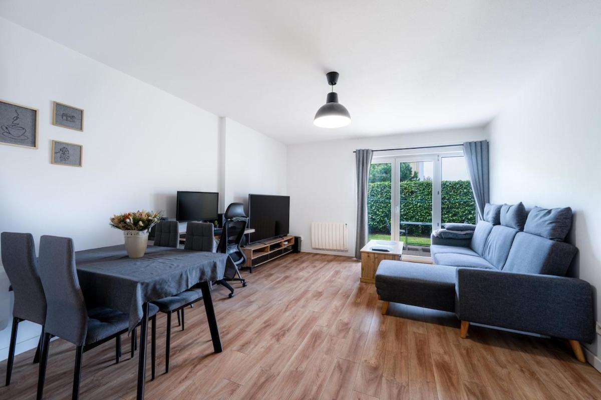 Chez Adrien au Haillan Appt rez de chaussée jardin - B&B Le Haillan