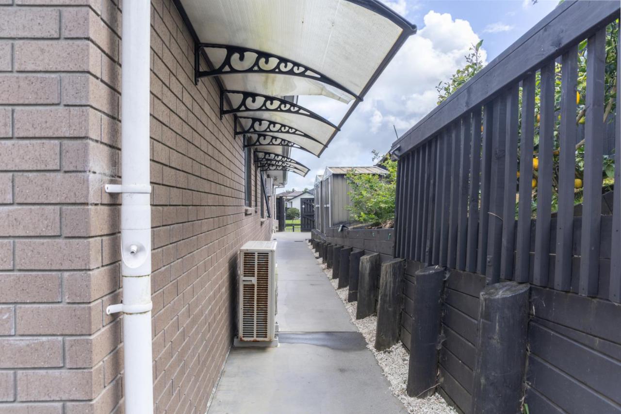 New two Bedroom house attached to main house - Ferienwohnung Pukekohe East