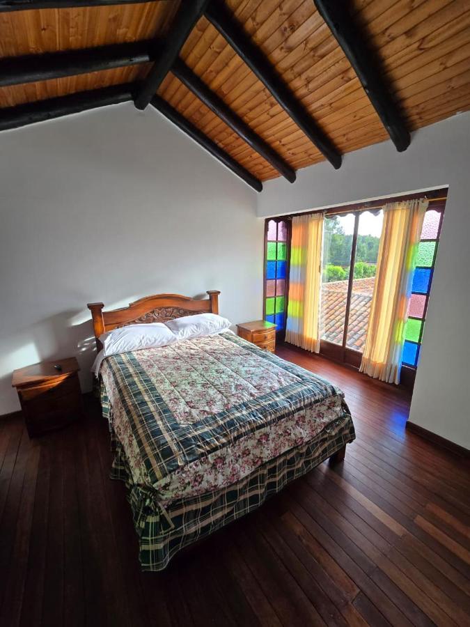 Hospedaje Casa Arte con Aroma de café - B&B Duitama