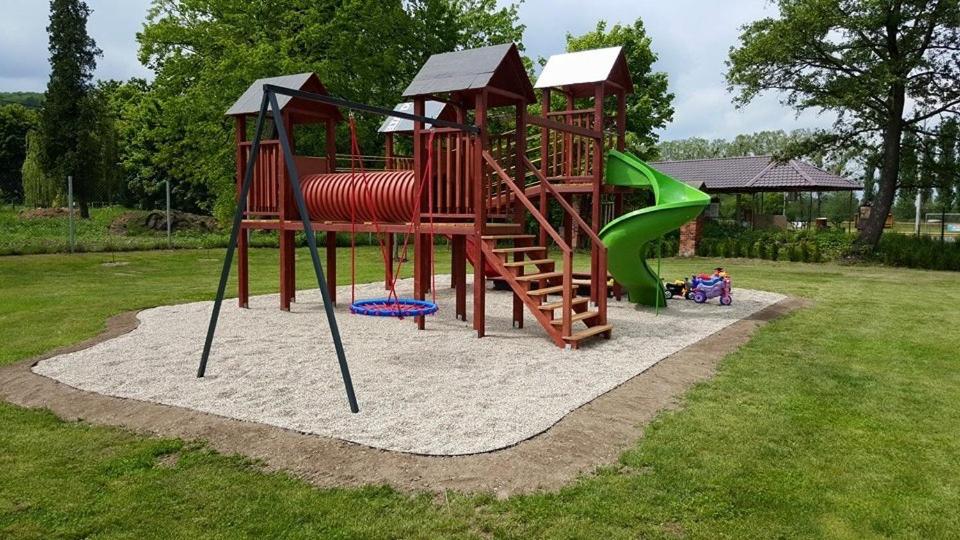 Sport centrum na hřišti - B&B Golčův Jeníkov