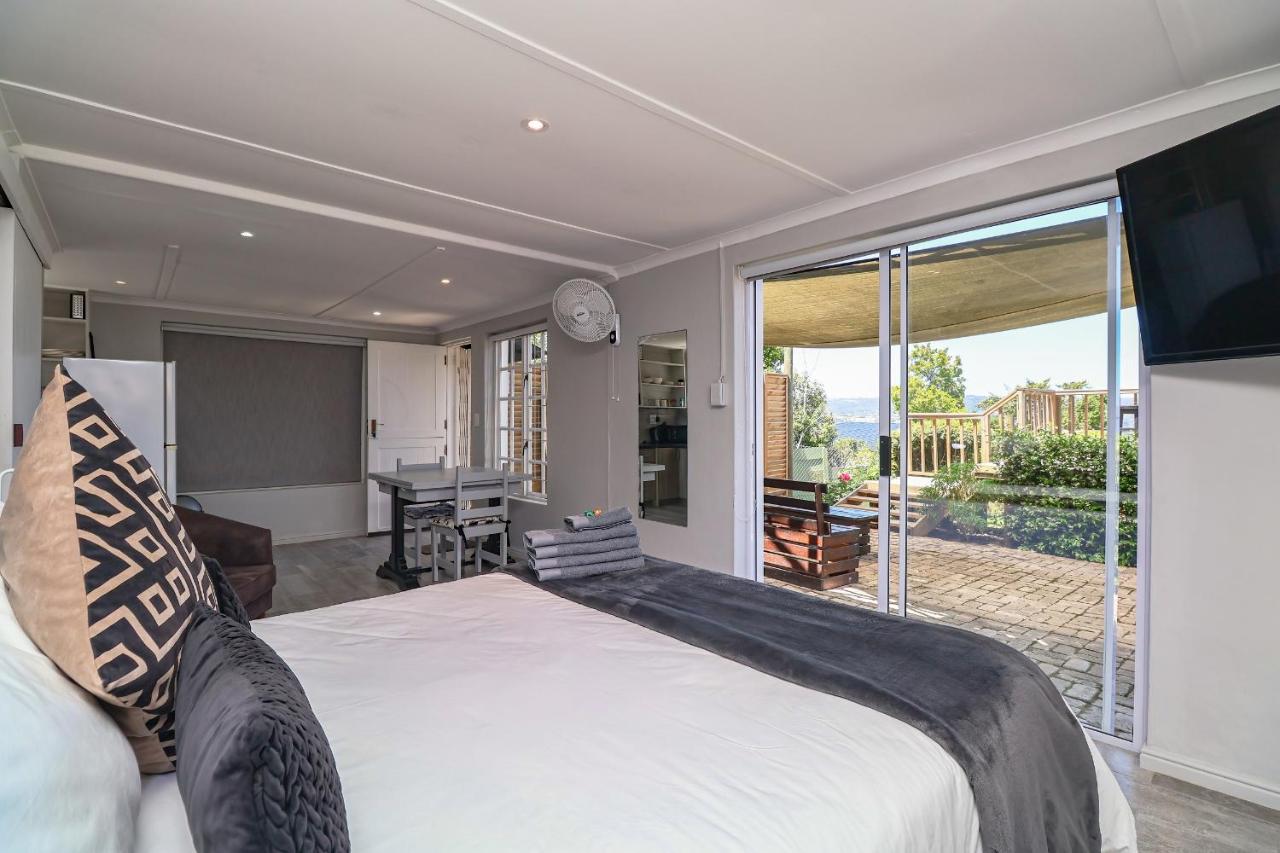 Estudio con vistas al lago