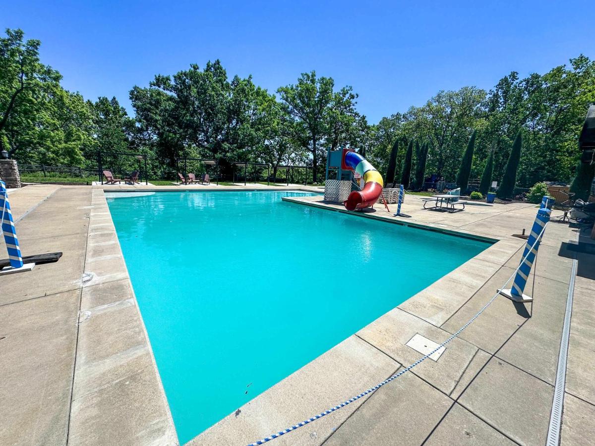 Kemper's Cabin by Silver Dollar City - Ideally located - B&B Branson