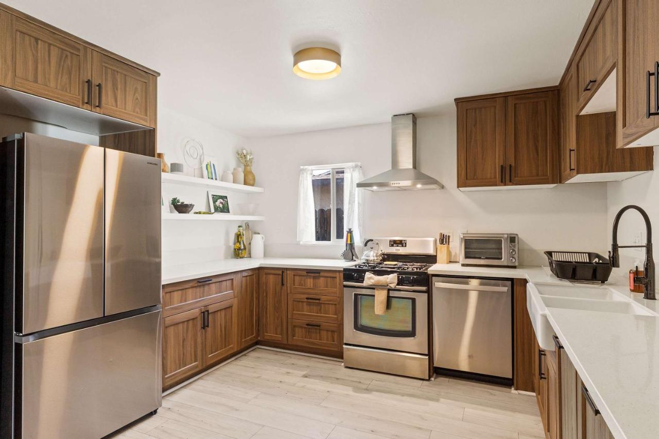 Indio Poolside Retreat Getaway by Navigate Stays - B&B Indio