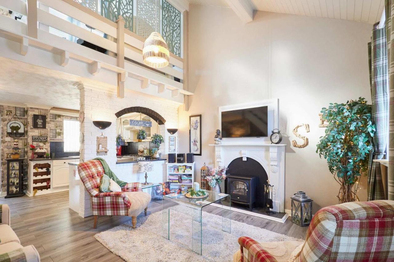 Host & Stay - The Cheeky Squirrel - B&B New Brighton