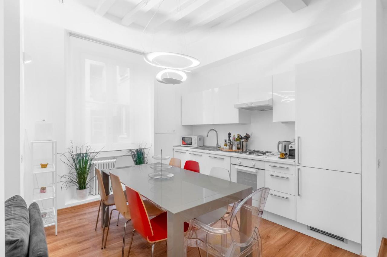 Luxury Design Apartment BoscoVerticale Milano - B&B Milano