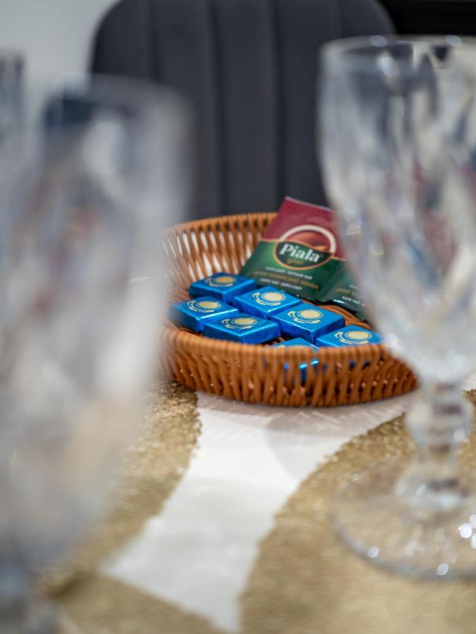 Seven Premium Apartments by Mega Mall - Chambres d’hôtes Almaty