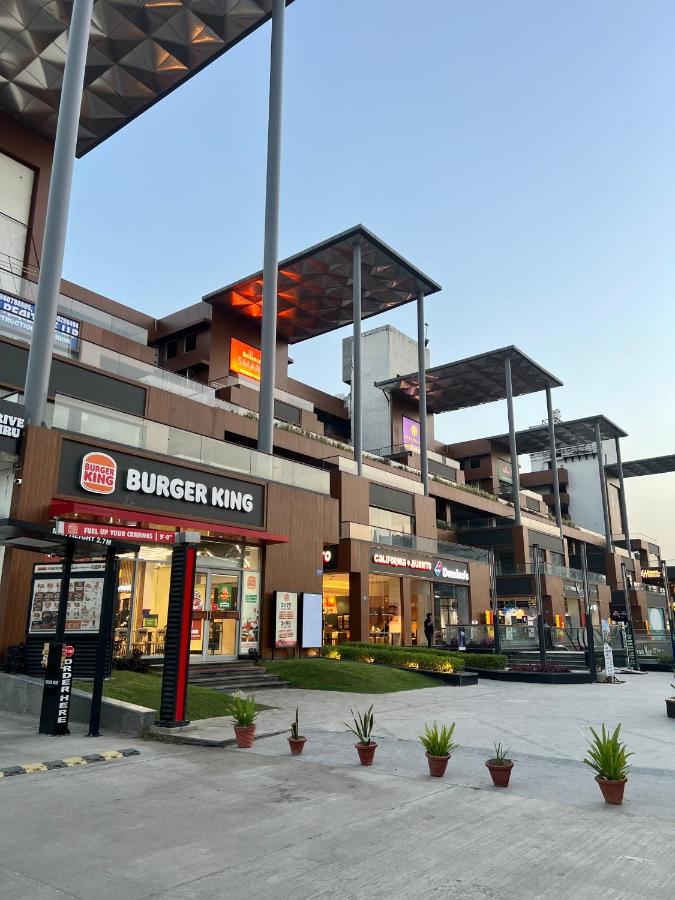 Elite Stay near Expo Mart Delta 1 metro - B&B Greater Noida