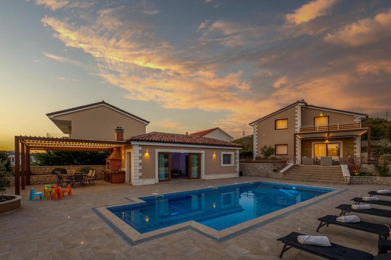 Villa Vilani Spa & Pool - Happy Rentals - B&B Crikvenica
