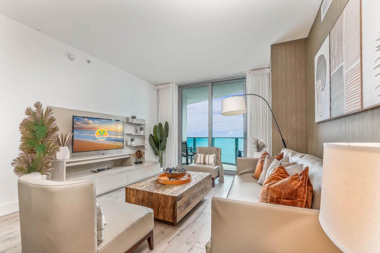 Luxurious Beachfront 2-Bedroom 2-Bathroom with balcony Condo at Lyfe Resort & Residences - Miami Beach - Ferienwohnung Hollywood