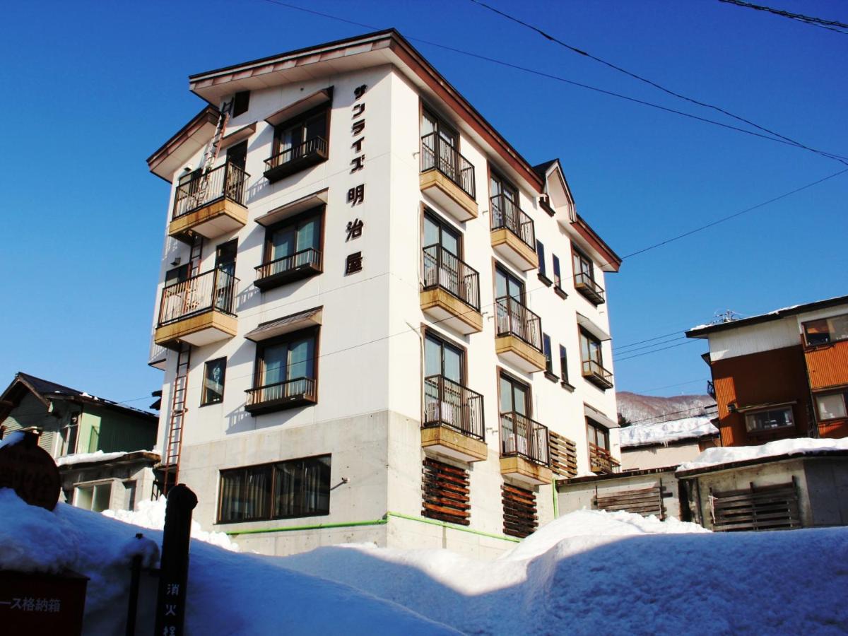 Sunrise Meiji-ya - B&B