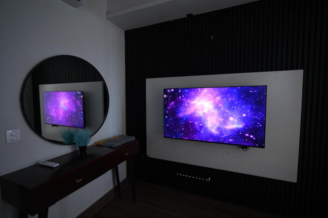 De Elevè 02'- Designer 1 Bed Luxury Apartment - Chambres d’hôtes Rawalpindi