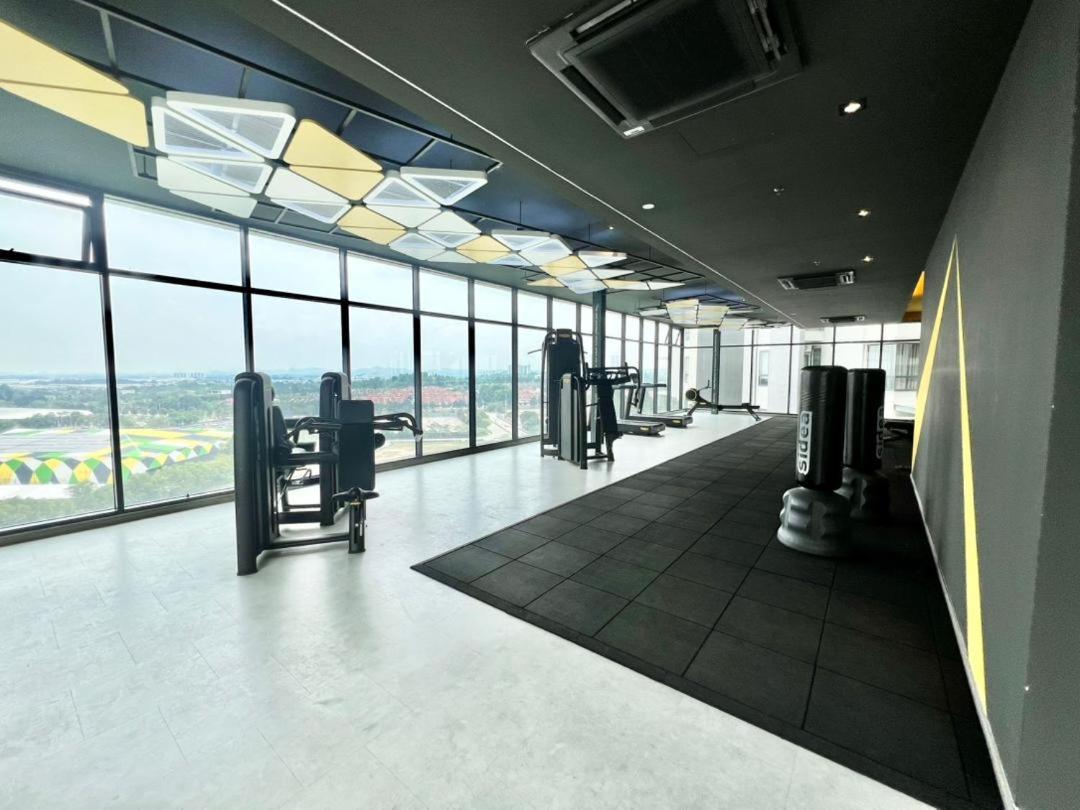 RE sunsuria 1-6Pax Setia City Mall SCCC home 4bed - B&B Shah Alam