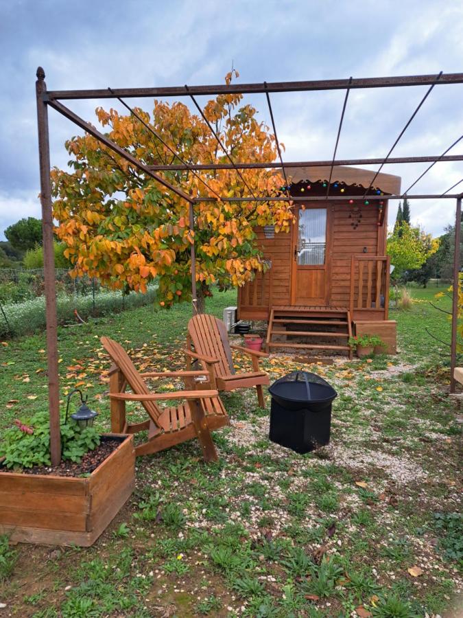 Roulotte en bois - Ferienwohnung Fuveau