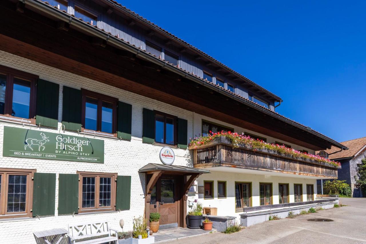 Goldiger Hirsch by Alpino STAY - Chambres d’hôtes Immenstadt im Allgäu