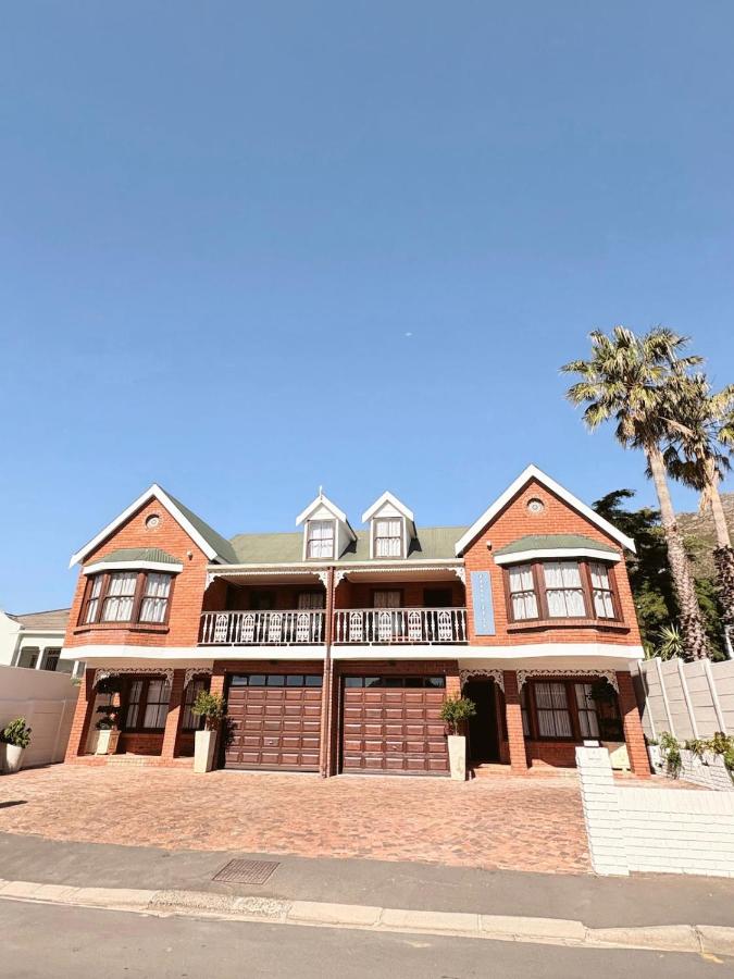 Nimara de So - B&B Gordon’s Bay