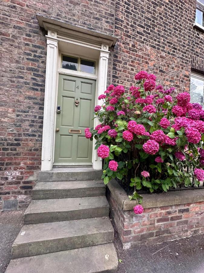 Bishy Hill Town House in York - B&B York