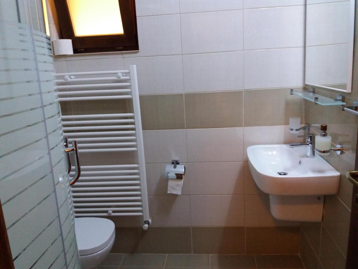 Triple Room with Private Bathroom