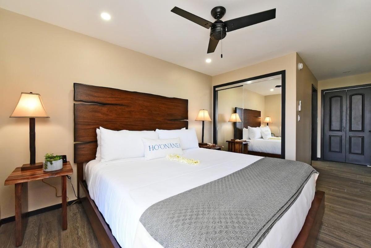 Nani Kai Hale 605 · NKH 605 Remodeled BeachFront w Pool AC Sandy - B&B Kīhei