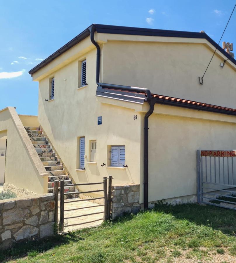 Apartment Salvia - Stivan, Cres - 900 m to Merascica beach - B&B Štivan