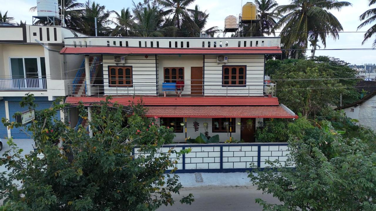 Coorg peacock feathers home stay - Chambres d’hôtes Kushālnagar