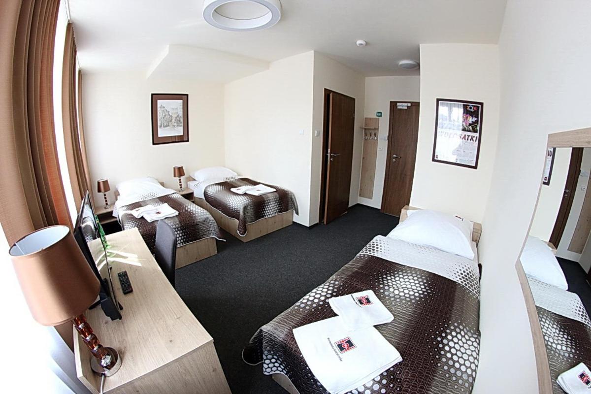 Chambre Triple avec Salle de Bains Privative