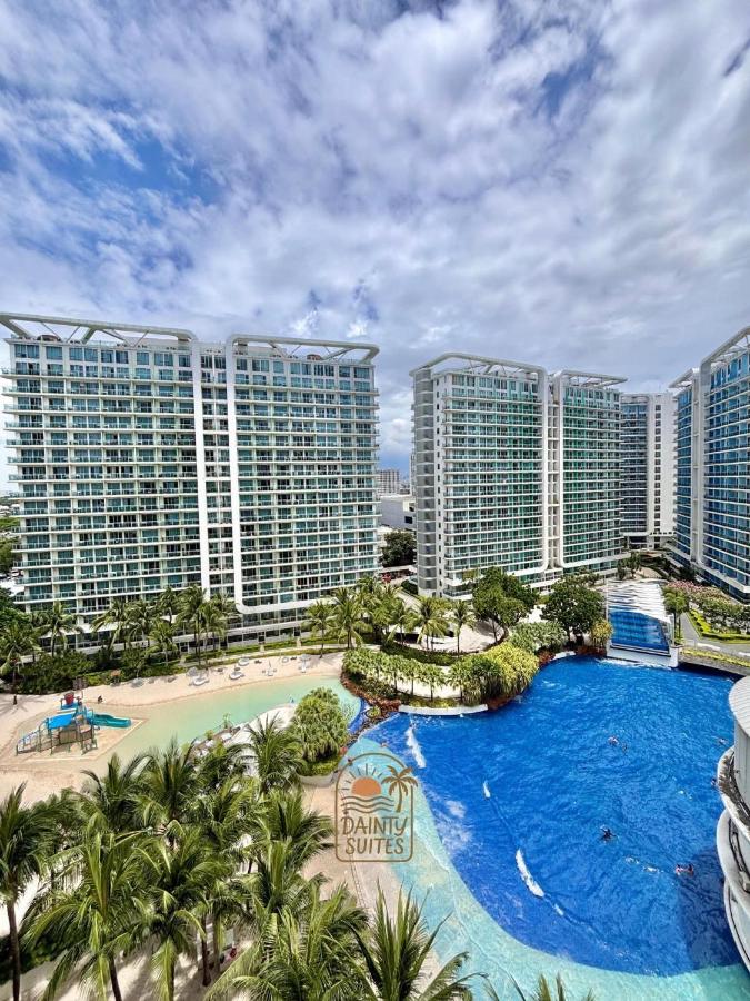 Lanzon Azure Urban Resort Staycation - B&B Manila