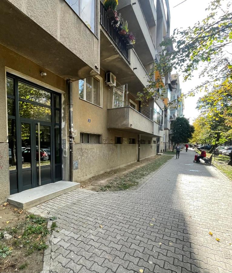 Apartman Avenia - Bed and Breakfast Novi Sad