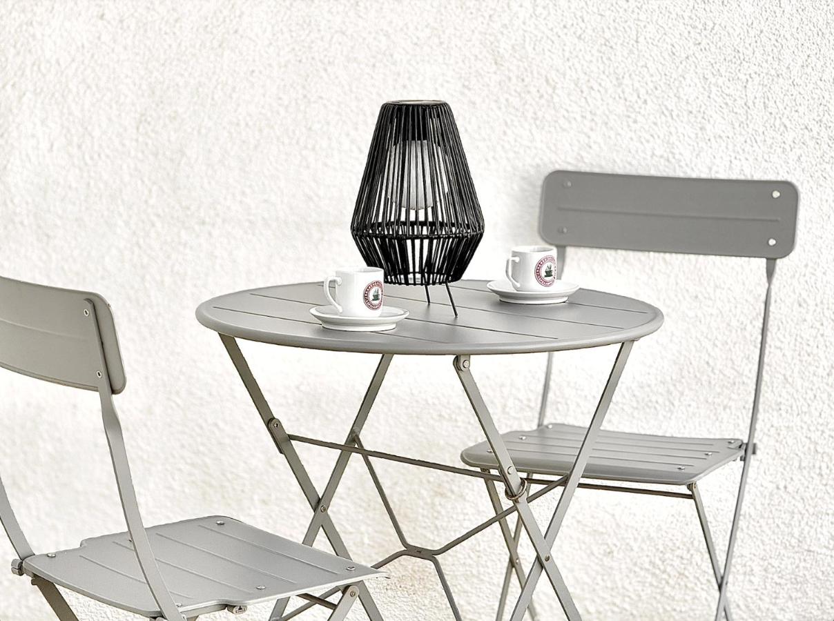 Charming 1-BR Stay Near City Centre, Marina and Beaches - Perfect for Couples, Business or Solo Travellers - Chambres d’hôtes Limassol