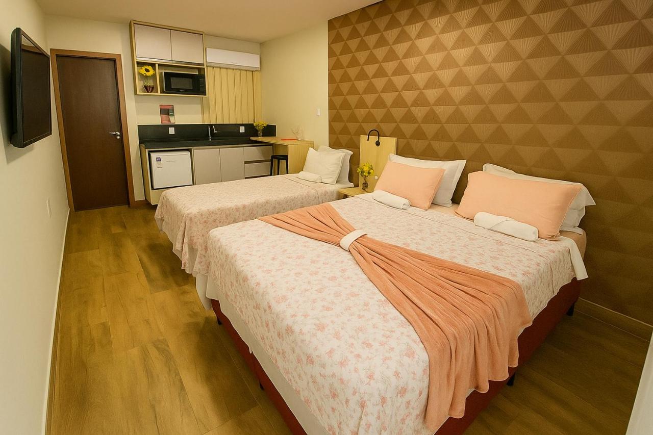 Studio moderno com piscina 350m do mar - Bed and Breakfast Piçaras