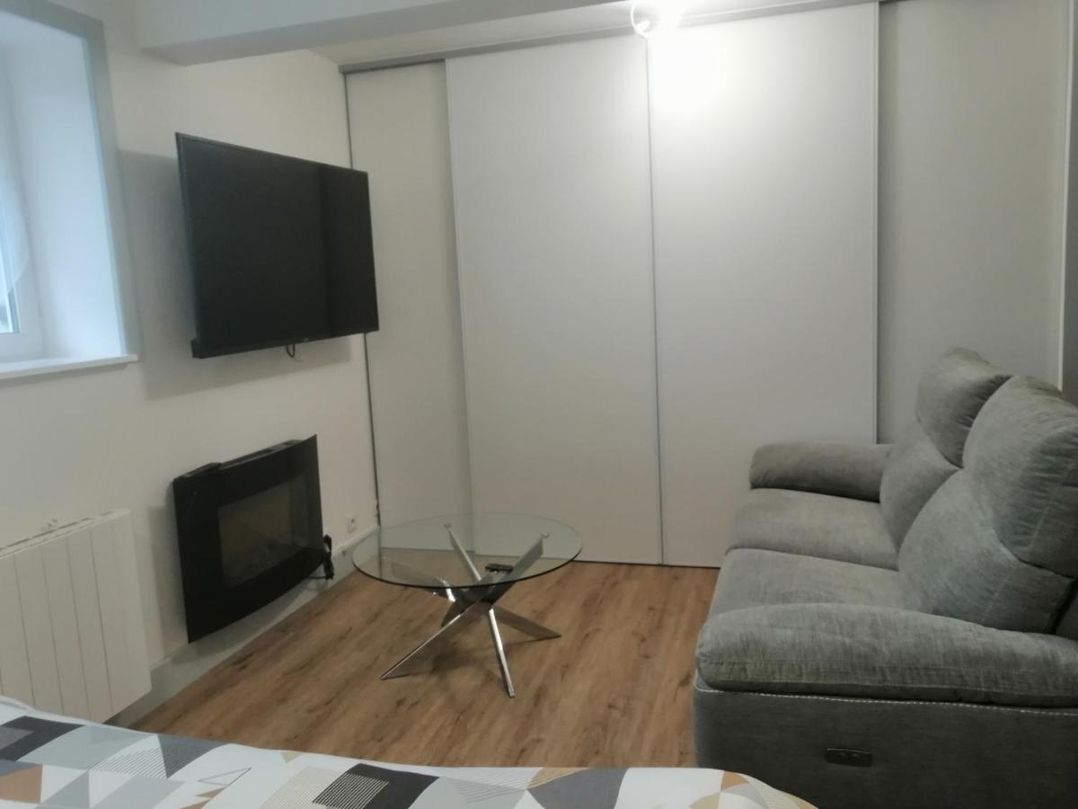 Magnifique studio neuf et indépendant à la campagne - B&B Dignac