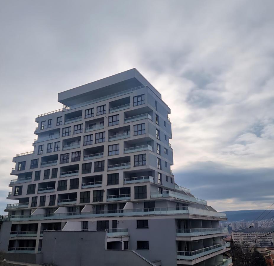 GLAMOUR VOX Private Jacuzzi - B&B Cluj-Napoca