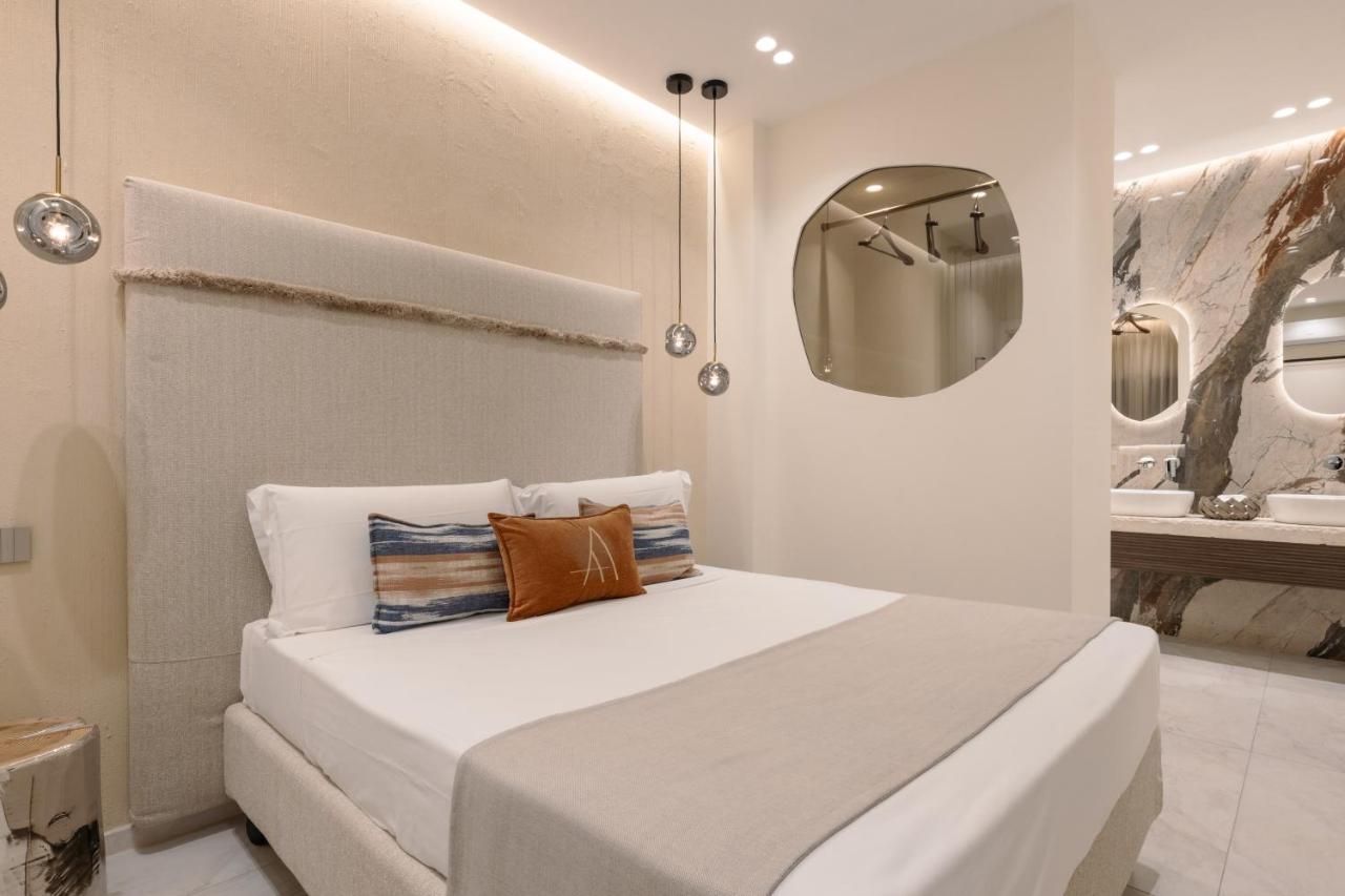 Habitación con cama extragrande.