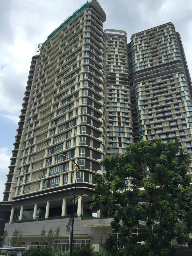 Afiniti Residensi Legoland Medini - Bed and Breakfast