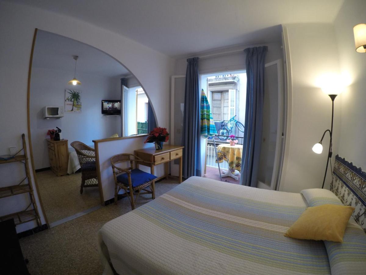 B&B Sitges - Apartamentos Montserrat - Bed and Breakfast Sitges