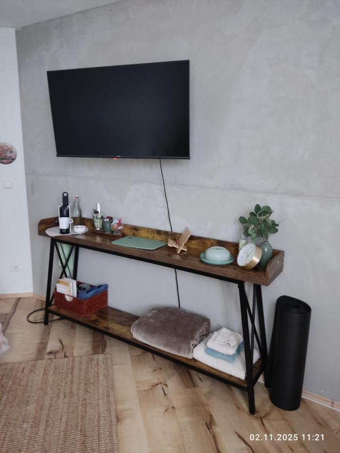 Einzelzimmer neu, von Privatperson , inkl Netflix - B&B Bielefeld