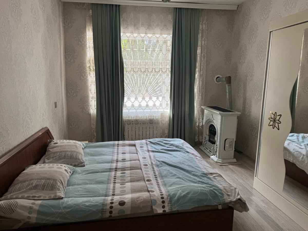Spacious 2BR Apartment , Steps to Beach , Central & Quiet , Fast WiFi - B&B Lankaran