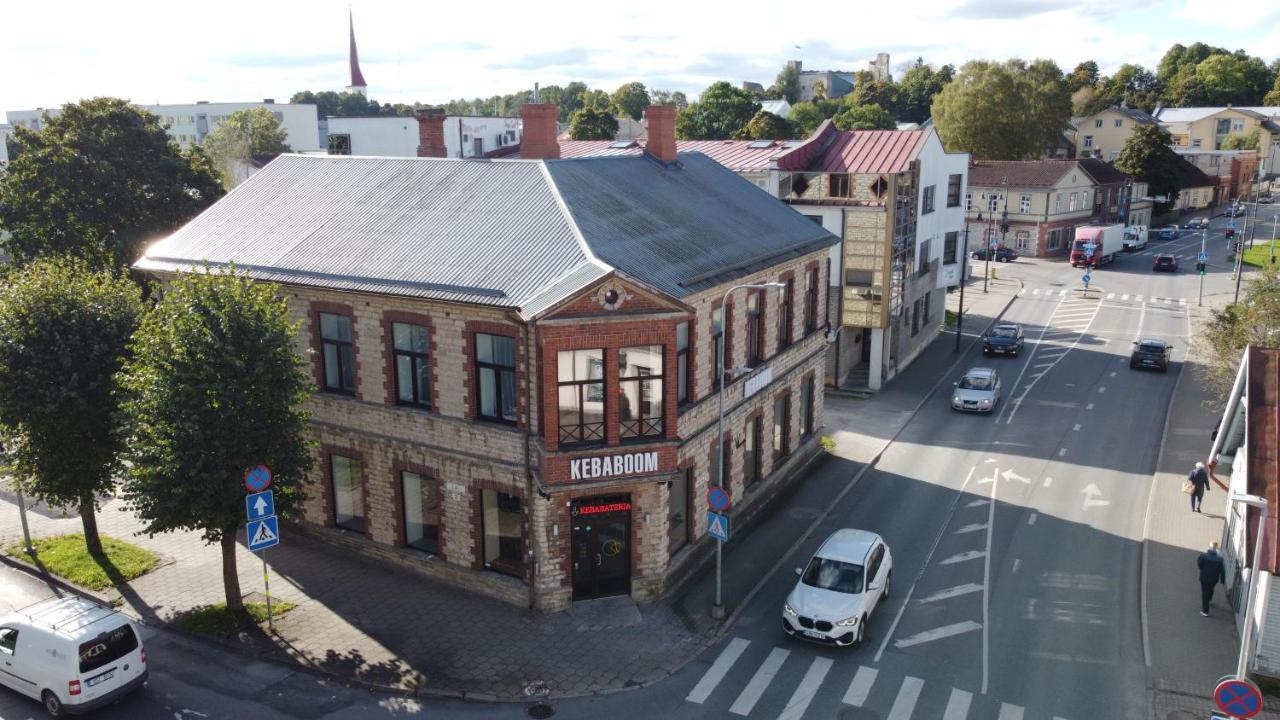 Apartments24 Black 1903 - Bed and Breakfast Rakvere