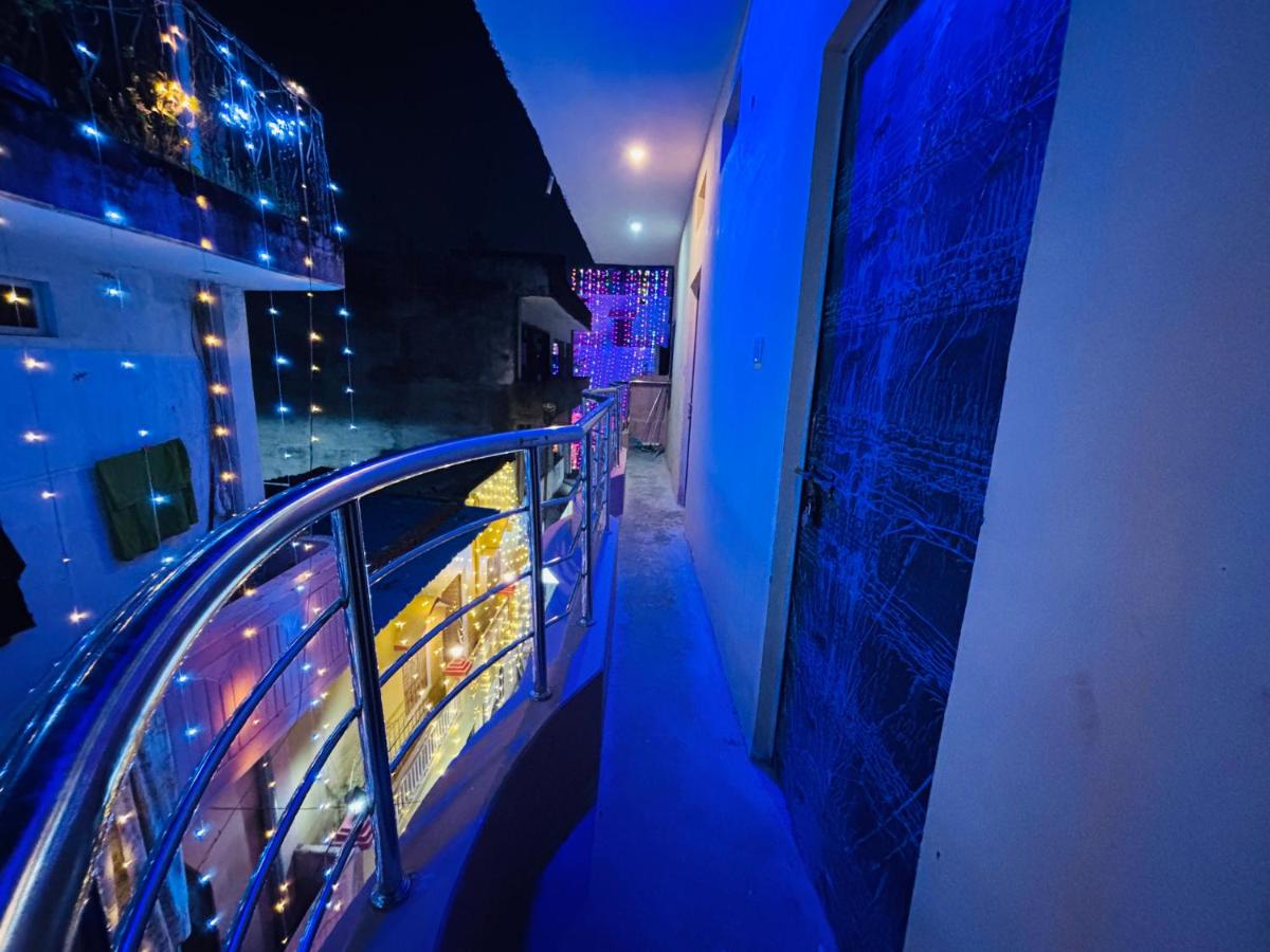 Shri Kashika Home Stay - B&B Varanasi